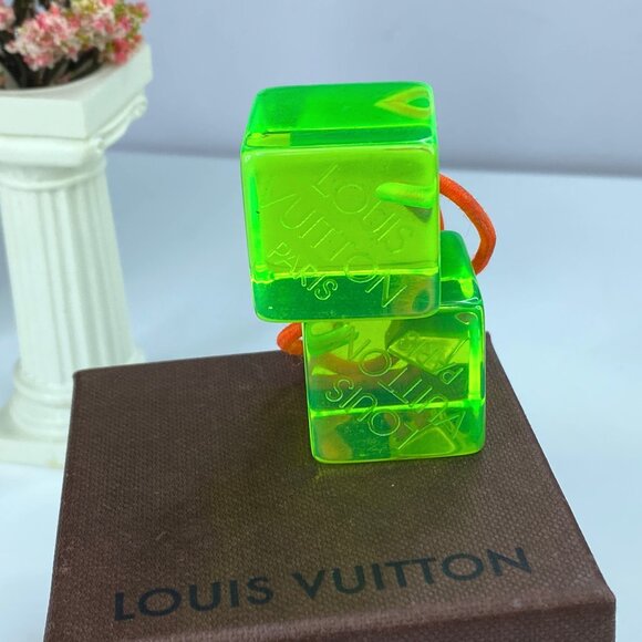 Authentic Louis Vuitton Neon Green Cube Hair tied hair accessories DA005 - Picture 1 of 7